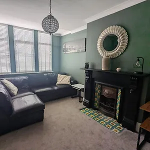 Lincoln Lodge, 2-bedroom,2-bathroom,ground Floor Flat Apartment